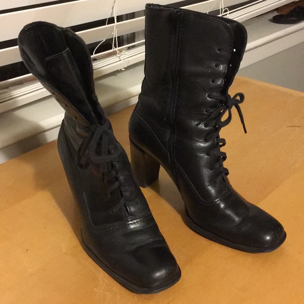Granny boots